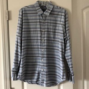 American Rag Mens Woven Shirt. Very nice! Size L.